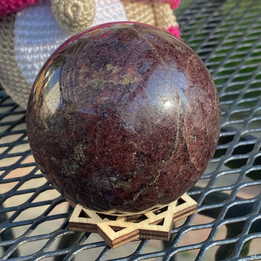 Red Garnet Sphere - Picture 7 of 9